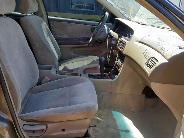 1N4DL01D9WC252319 - 1998 NISSAN ALTIMA XE BROWN photo 5