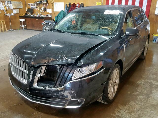 2LMHJ5AT2ABJ19187 - 2010 LINCOLN MKT BLACK photo 2