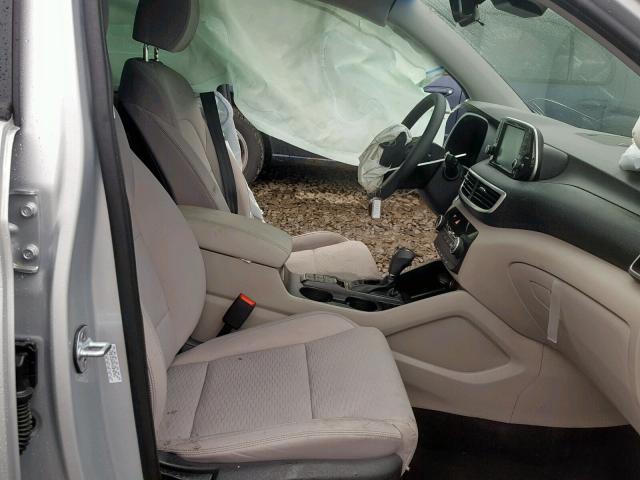 KM8J33A44KU846945 - 2019 HYUNDAI TUCSON LIM SILVER photo 5