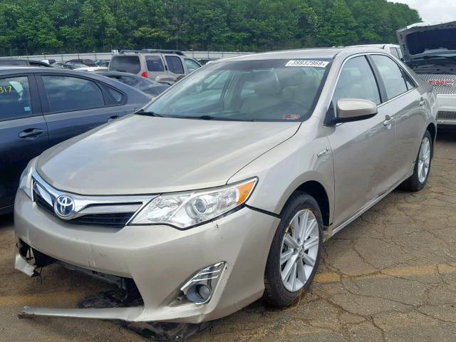 4T1BD1FK3DU096504 - 2013 TOYOTA CAMRY HYBR BEIGE photo 2