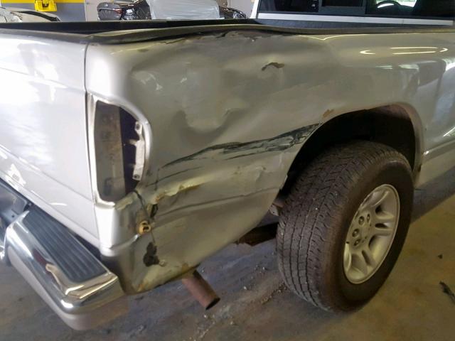 1B7GL22X71S114336 - 2001 DODGE DAKOTA SILVER photo 9