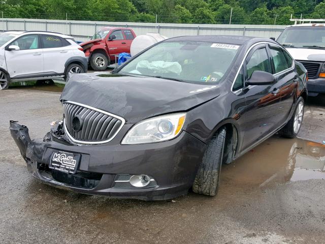 1G4PP5SK3E4102975 - 2014 BUICK VERANO GRAY photo 2