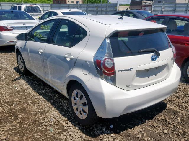 JTDKDTB36E1568180 - 2014 TOYOTA PRIUS C WHITE photo 3