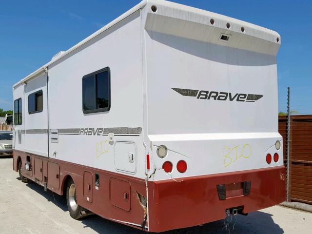 1F645D6YXE0A14785 - 2015 WINNEBAGO BRAVE SE WHITE photo 3