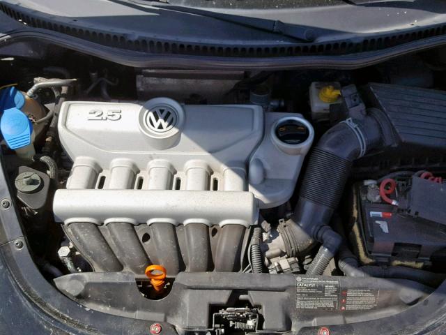 3VWRW31C08M526621 - 2008 VOLKSWAGEN NEW BEETLE შავი ფოტო 7