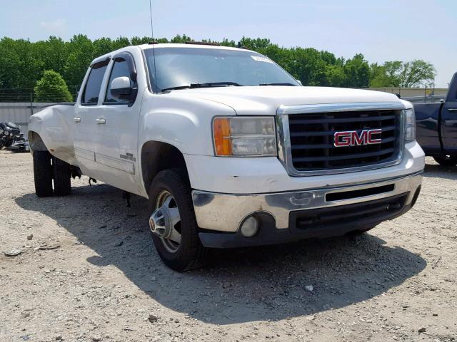 1GTJK33608F192609 - 2008 GMC SIERRA K35 WHITE photo 1