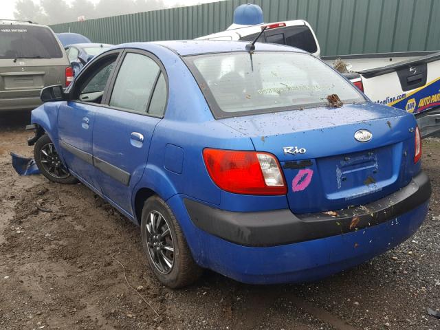 KNADE123866152482 - 2006 KIA RIO BLUE photo 3