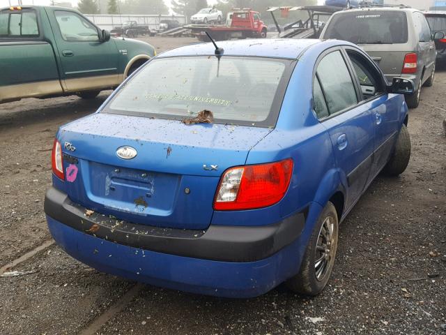 KNADE123866152482 - 2006 KIA RIO BLUE photo 4