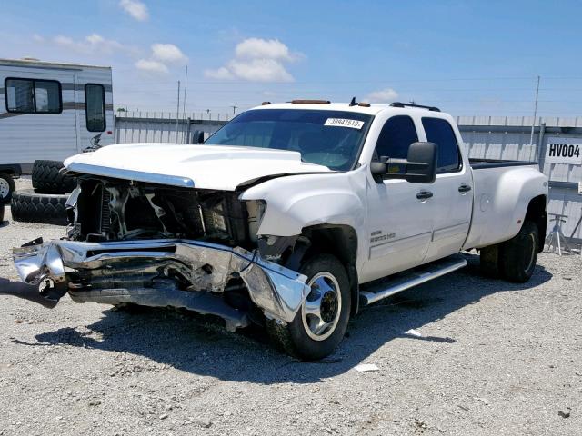 1GTJK33648F162027 - 2008 GMC SIERRA K35 WHITE photo 2