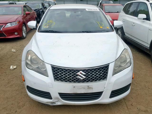 JS2RF9A3XA6100694 - 2010 SUZUKI KIZASHI SE WHITE photo 9