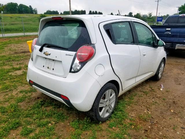 KL8CD6S95FC787852 - 2015 CHEVROLET SPARK 1LT WHITE photo 4