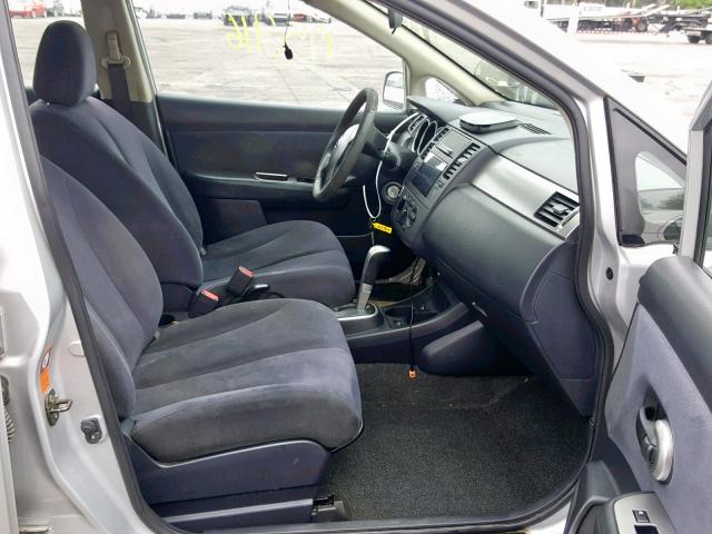 3N1BC13E97L385359 - 2007 NISSAN VERSA S SILVER photo 5