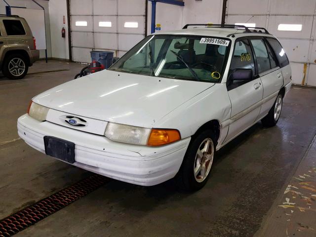 3FASP15J0SR100779 - 1995 FORD ESCORT LX WHITE photo 2