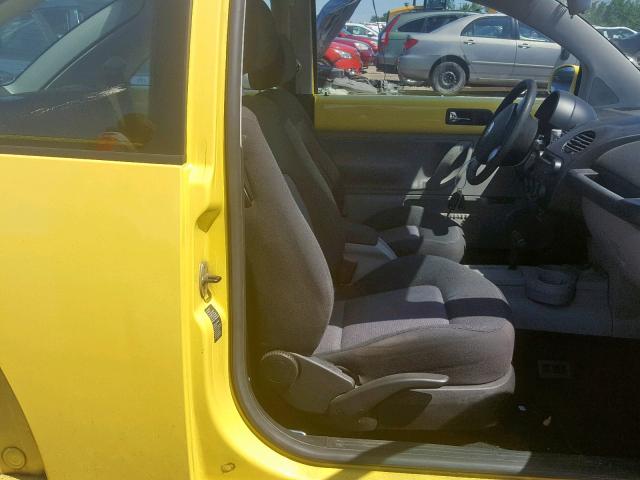 3VWCK21C73M439464 - 2003 VOLKSWAGEN NEW BEETLE YELLOW photo 5