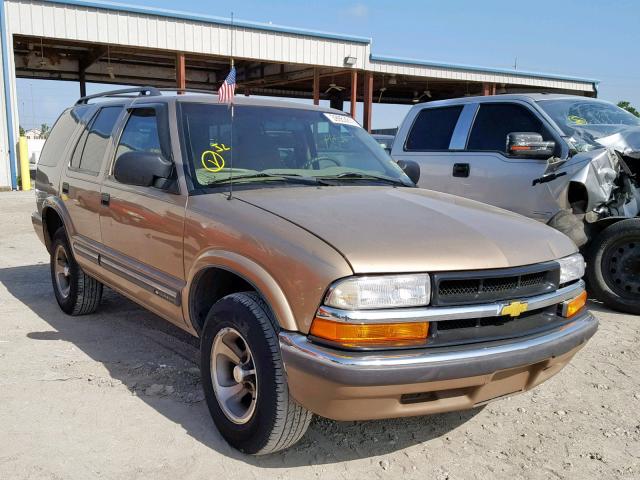 1GNCS13W1Y2183705 - 2000 CHEVROLET BLAZER GOLD photo 1