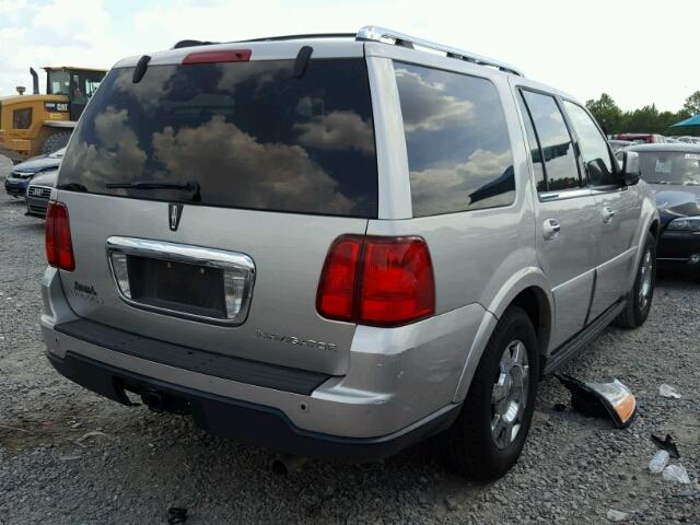 5LMFU27586LJ26621 - 2006 LINCOLN NAVIGATOR Күміс фото 4