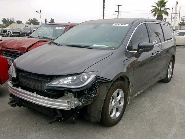 2C4RC1H74JR189166 - 2018 CHRYSLER PACIFICA H GRAY photo 2