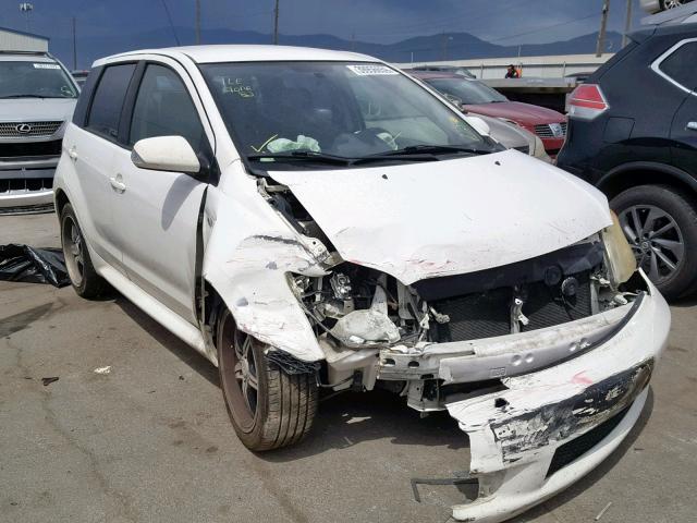 JTKKT604660137452 - 2006 TOYOTA SCION XA WHITE photo 1