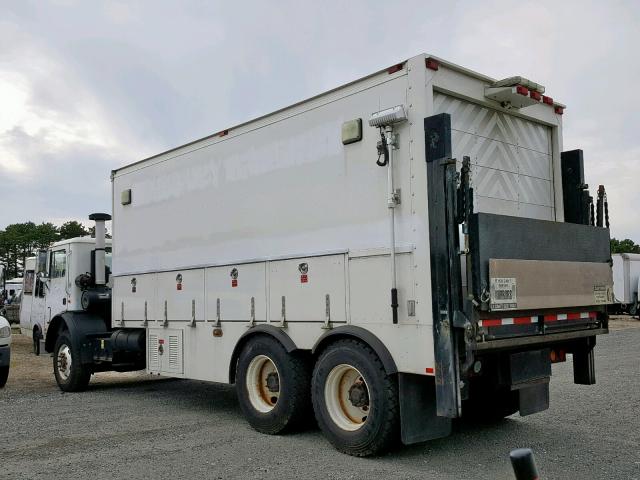 1M2K189C26M032012 - 2006 MACK 600 MR600 WHITE photo 3