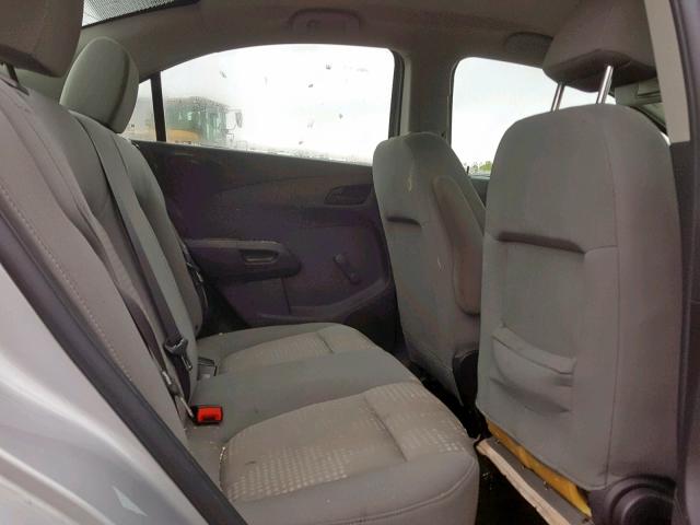 1G1JA5SH4G4185604 - 2016 CHEVROLET SONIC LS SILVER photo 6