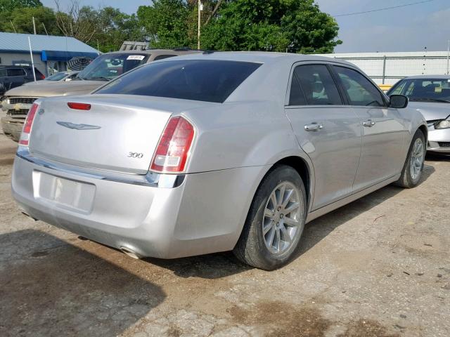 2C3CCACGXCH224805 - 2012 CHRYSLER 300 LIMITE SILVER photo 4