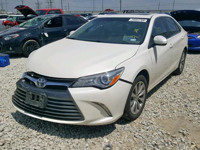 4T1BF1FK6FU892256 - 2015 TOYOTA CAMRY LE WHITE photo 2