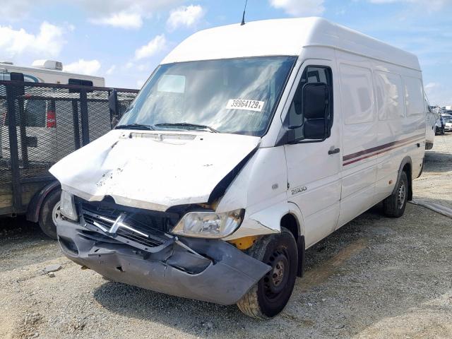 WD0PD744455791580 - 2005 DODGE SPRINTER 2 WHITE photo 2