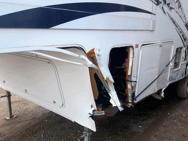 4YDF2952084702341 - 2008 KEYSTONE MONTANA WHITE photo 9