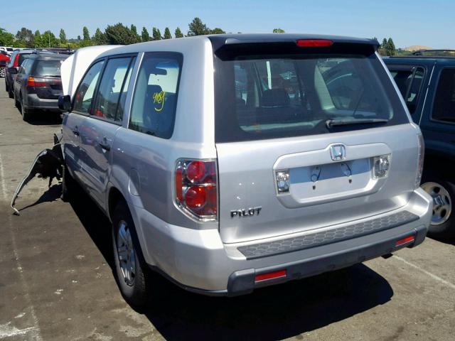 5FNYF28177B038217 - 2007 HONDA PILOT LX SILVER photo 3