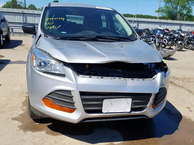 1FMCU0F76GUC42263 - 2016 FORD ESCAPE S SILVER photo 9