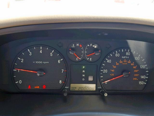 KMHWF25S74A058682 - 2004 HYUNDAI SONATA GL WHITE photo 8