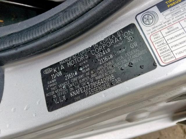 KNAFE222795640998 - 2009 KIA SPECTRA EX SILVER photo 10