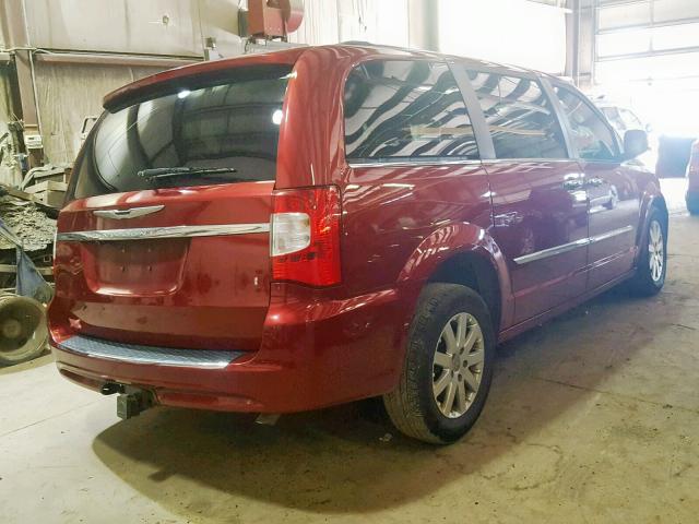 2A4RR8DG4BR749695 - 2011 CHRYSLER TOWN & COU RED photo 4