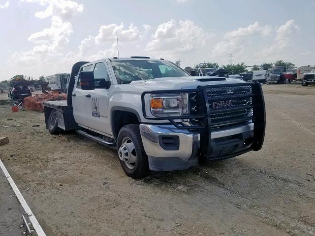 1GD41TCY9KF153022 - 2019 GMC SIERRA C35 WHITE photo 1