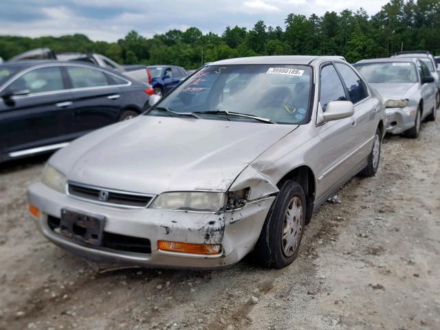 1HGCD5680TA097731 - 1996 HONDA ACCORD DX TAN photo 2