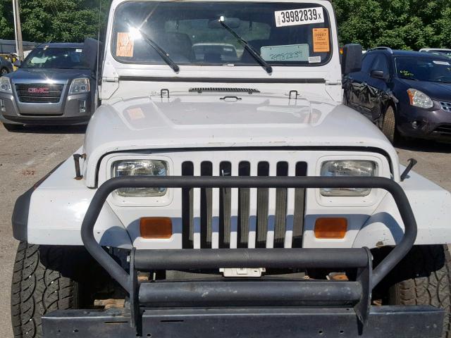 1J4FY19P8RP438899 - 1994 JEEP WRANGLER / WHITE photo 9