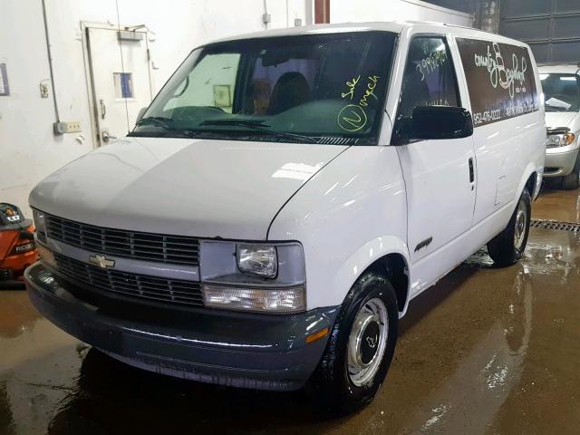 1GCDM19W8WB149336 - 1998 CHEVROLET ASTRO WHITE photo 2