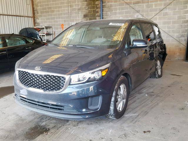 KNDMB5C12G6148719 - 2016 KIA SEDONA LX BLUE photo 2