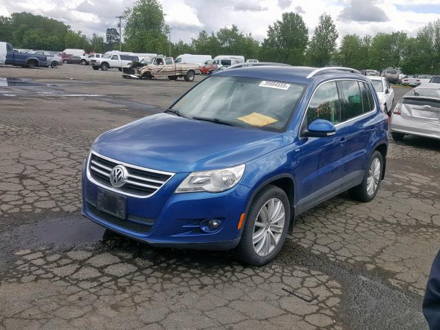 WVGBV7AX8AW003138 - 2010 VOLKSWAGEN TIGUAN SE BLUE photo 2