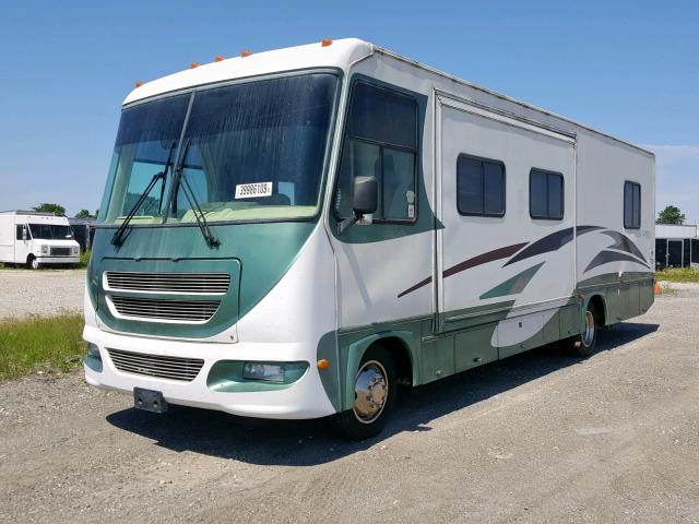1FCNF53S1Y0A02544 - 2001 ULTR MOTORHOME WHITE photo 2