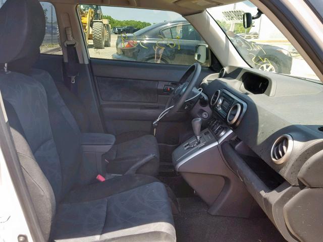 JTLZE4FE9B1121002 - 2011 TOYOTA SCION XB 白色 照片 5