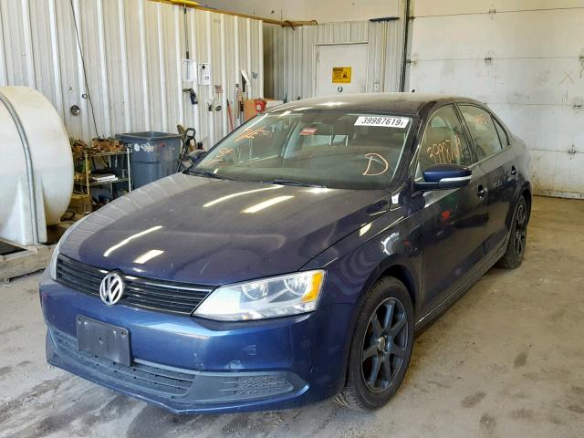 3VW3L7AJ6BM074072 - 2011 VOLKSWAGEN JETTA TDI BLUE photo 2