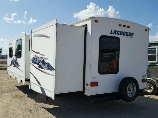 5ZT2LCXB8BB000455 - 2011 WILDWOOD TRAILER WHITE photo 3