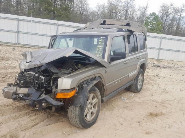 1J8HG58N46C204893 - 2006 JEEP COMMANDER TAN photo 2