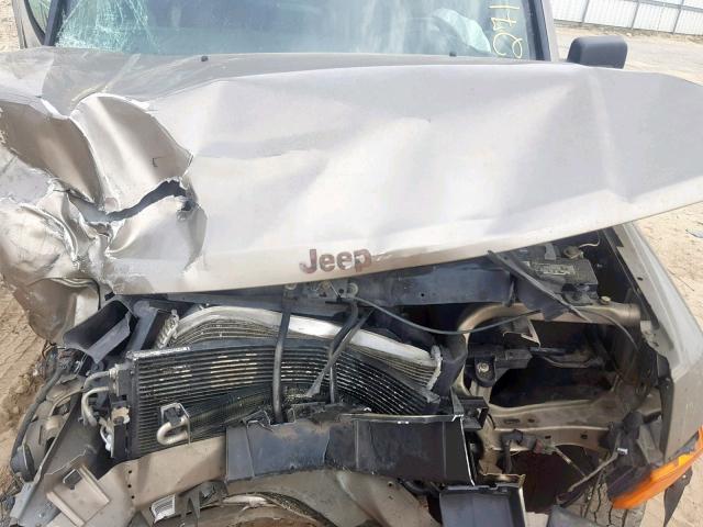 1J8HG58N46C204893 - 2006 JEEP COMMANDER TAN photo 7