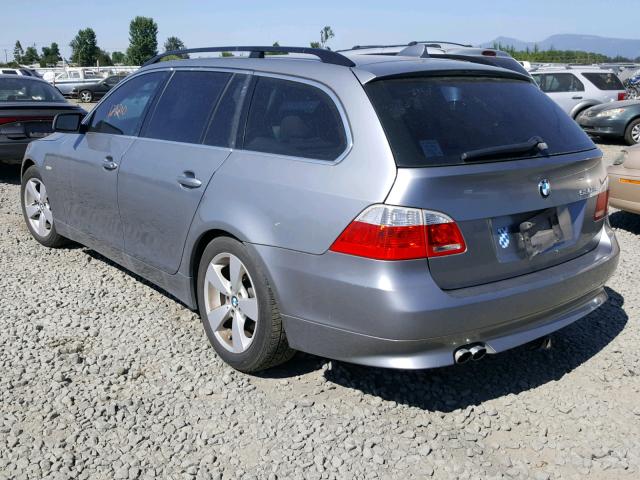 WBANN73587CN04986 - 2007 BMW 530 XIT SILVER photo 3