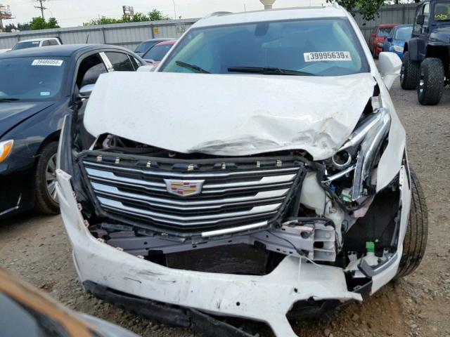 1GYKNBRSXHZ158664 - 2017 CADILLAC XT5 LUXURY WHITE photo 7