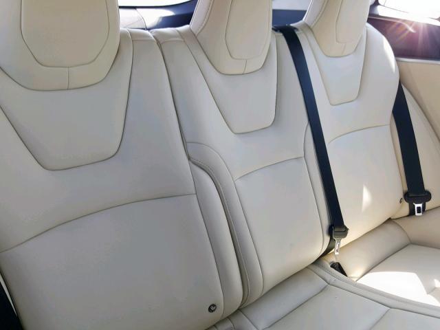 5YJSA1E11HF231189 - 2017 TESLA MODEL S رمادي صورة 6