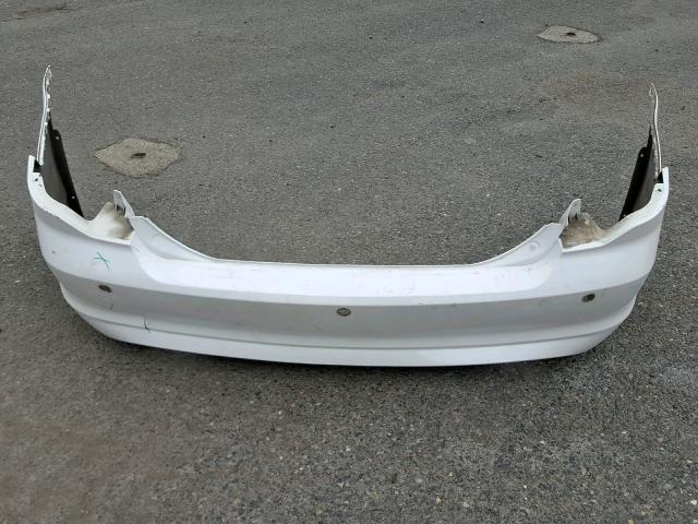 3FAHP0DC8CR302410 - 2012 FORD FUSION SPO WHITE photo 9