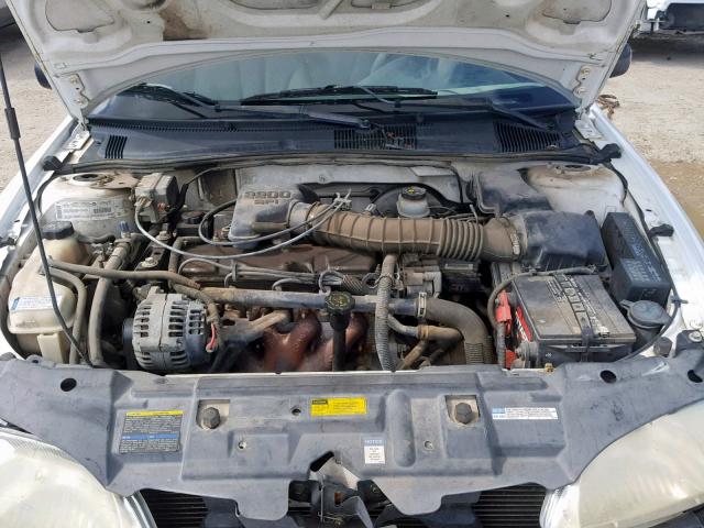 1G1JC524817413259 - 2001 CHEVROLET CAVALIER B WHITE photo 7